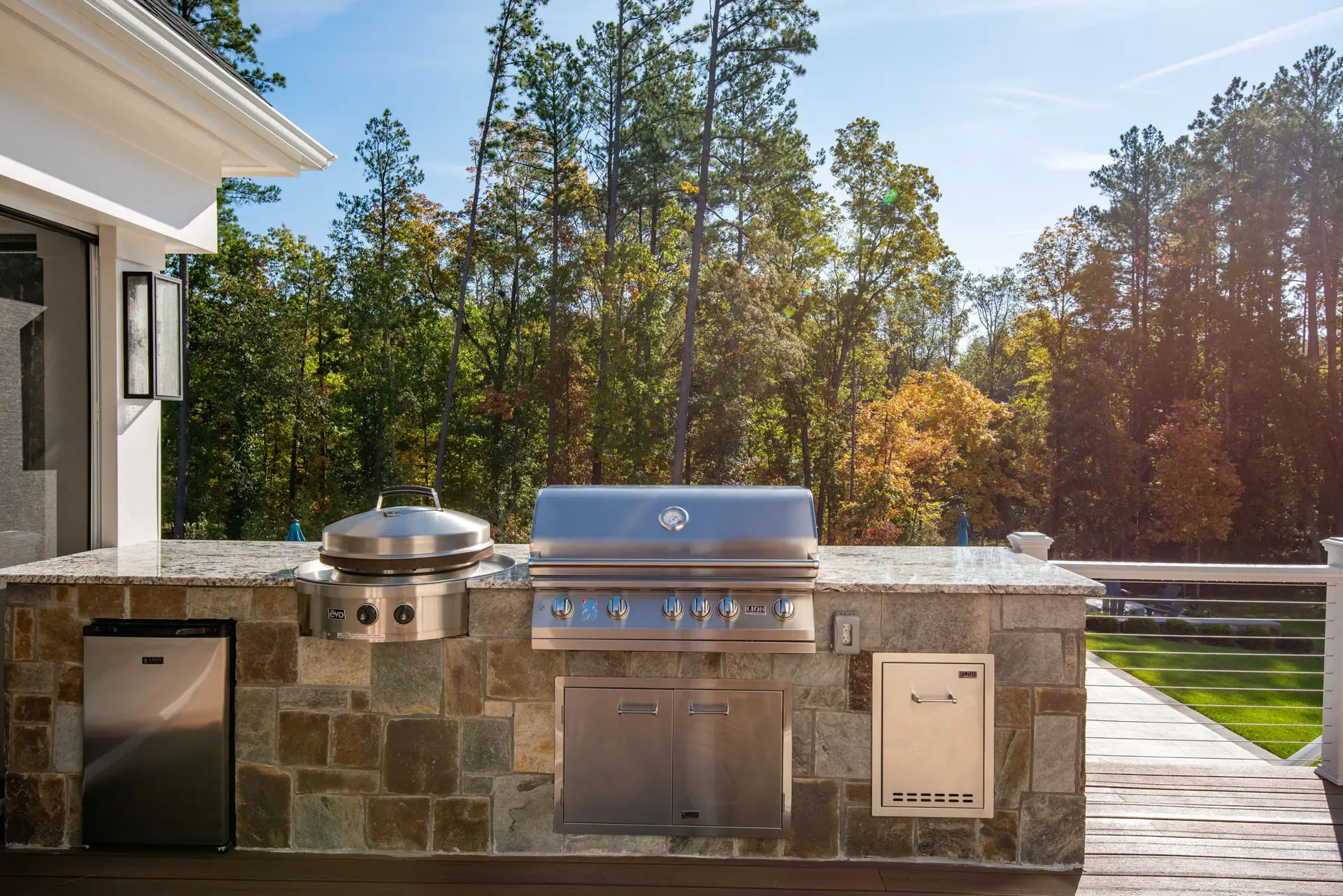 built in grill and kitchen accessories